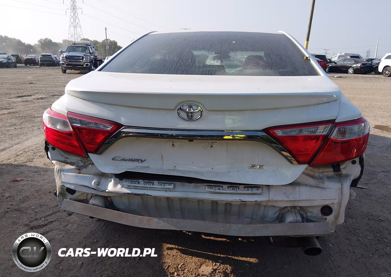 2015 Toyota Camry Se VIN:4T1BF1FK2FU005767 - 16