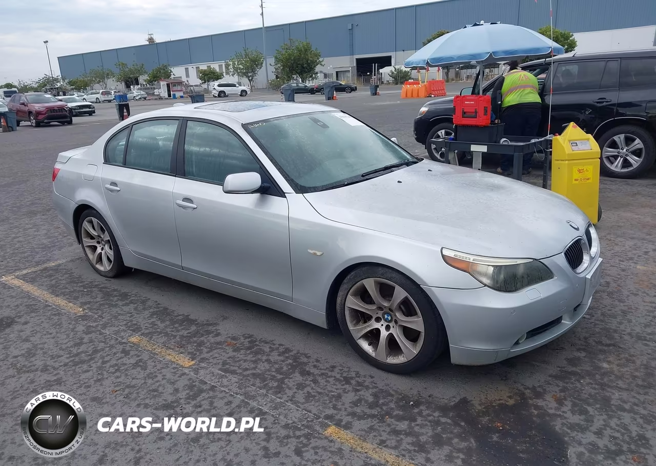 2005 BMW 545I