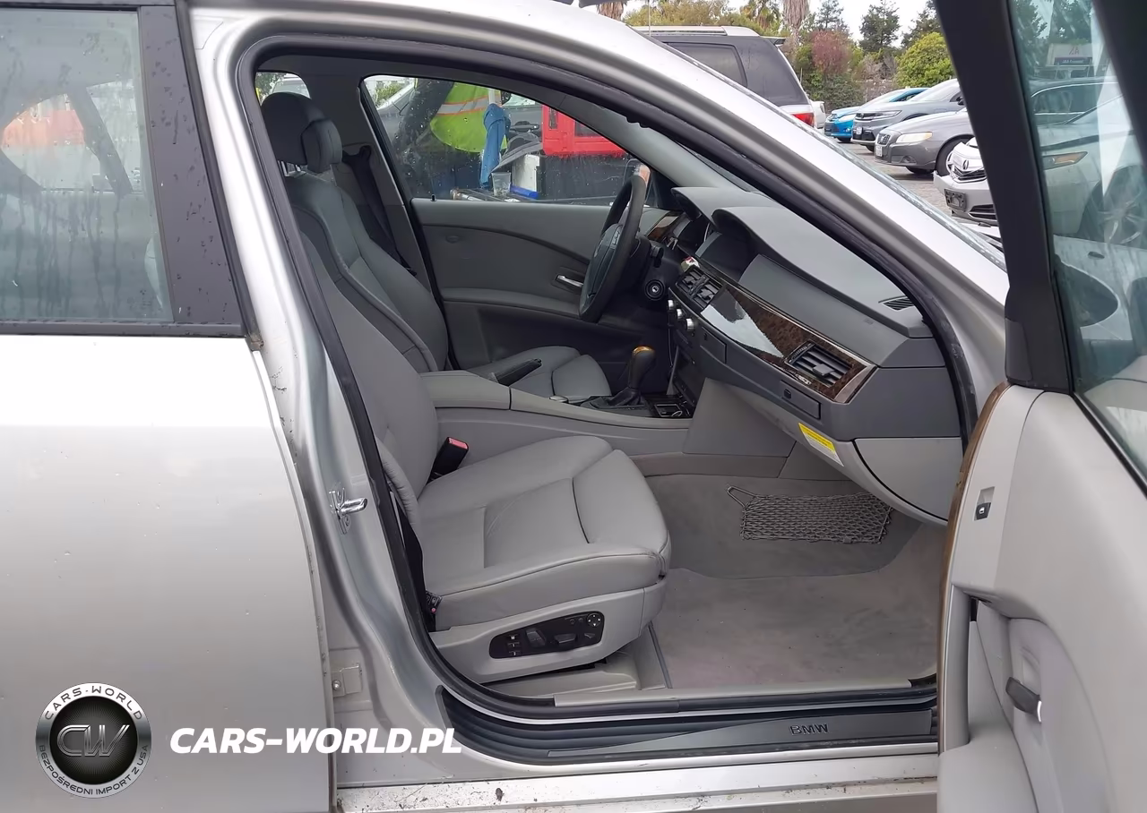 2005 BMW 545I VIN:WBANB33555CN65761 - 5