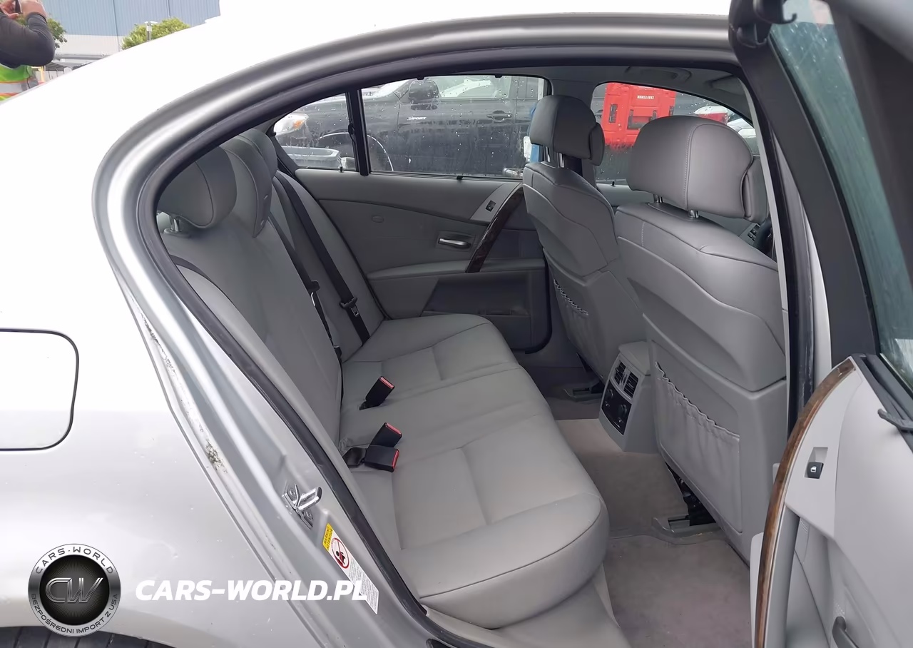 2005 BMW 545I VIN:WBANB33555CN65761 - 8