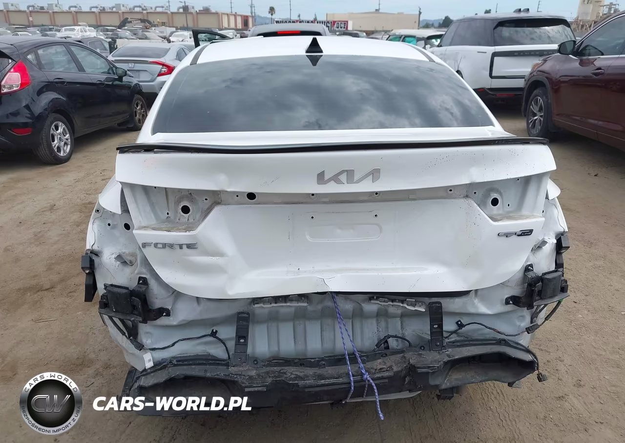 2023 Kia Forte Gt-Line VIN:3KPF54AD9PE559195 - 12