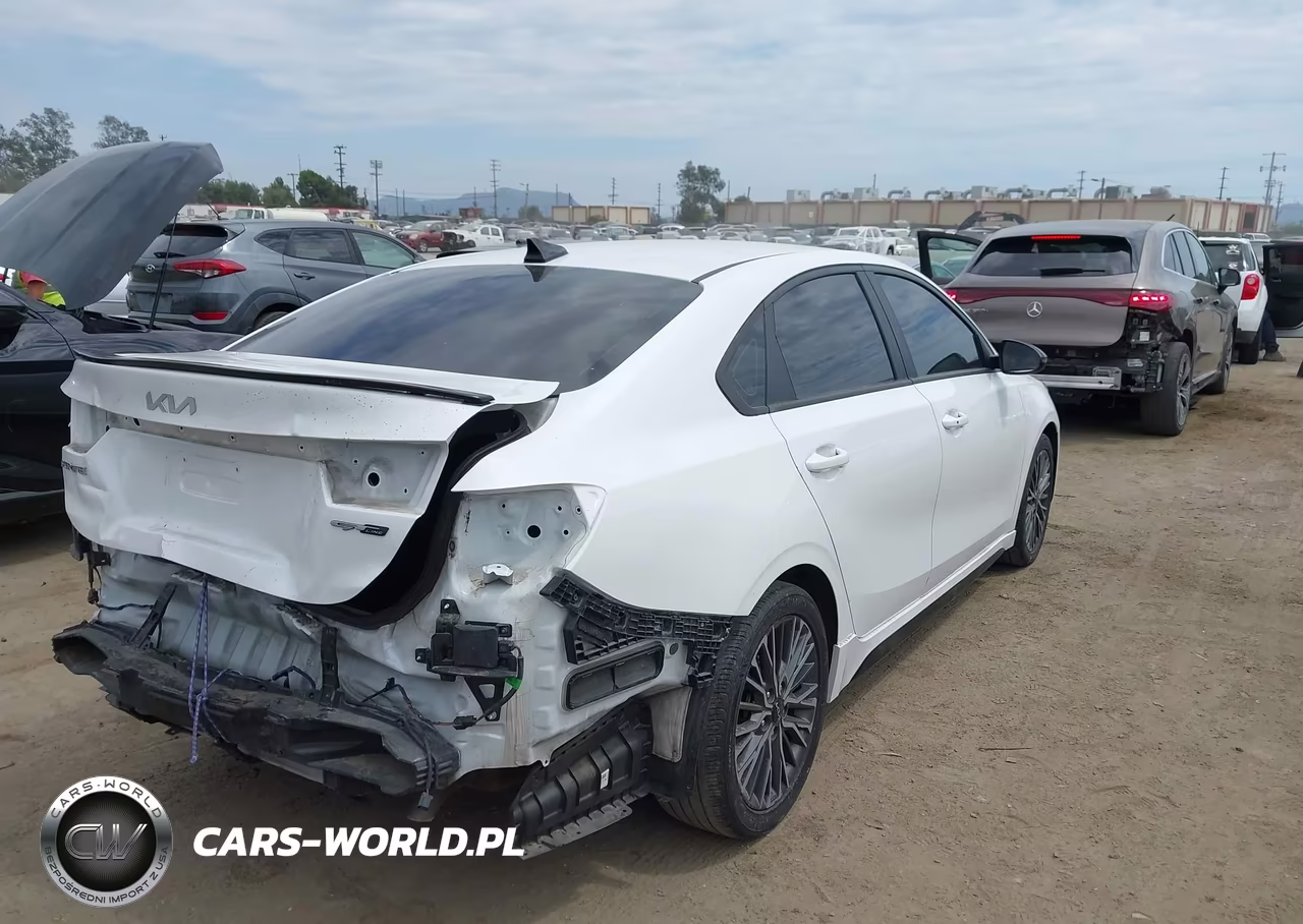 2023 Kia Forte Gt-Line VIN:3KPF54AD9PE559195 - 4