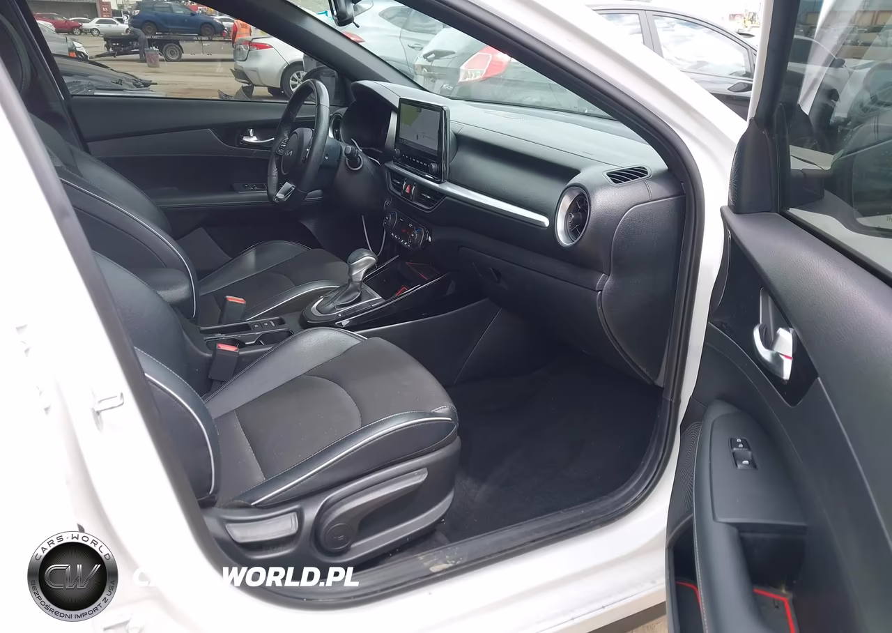 2023 Kia Forte Gt-Line VIN:3KPF54AD9PE559195 - 5
