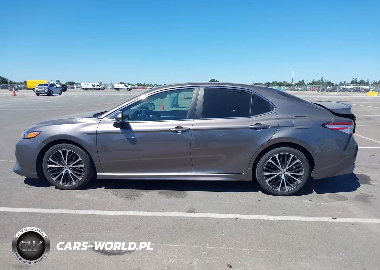 2020 Toyota Camry Se VIN:4T1M11AKXLU384897 - 15
