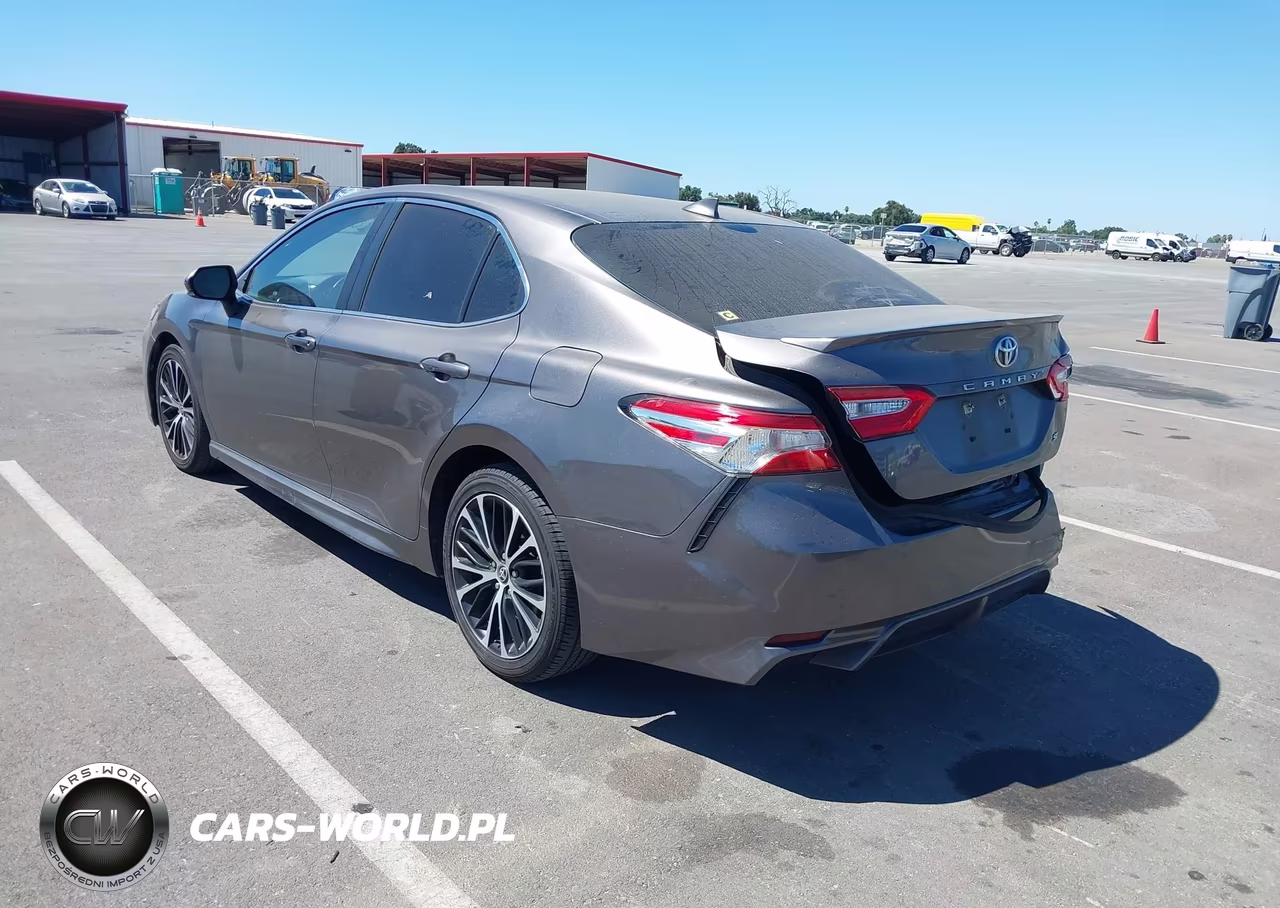 2020 Toyota Camry Se VIN:4T1M11AKXLU384897 - 3