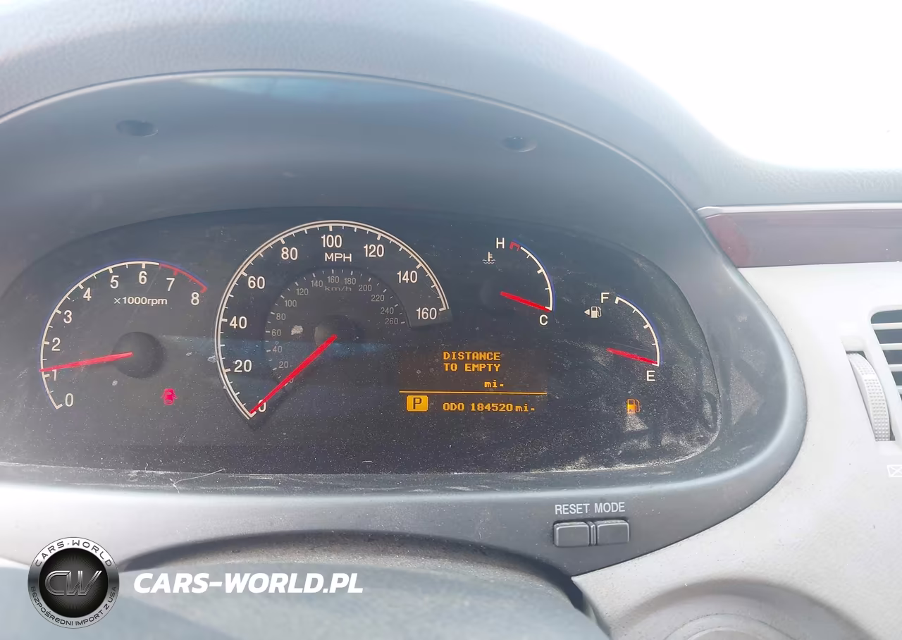 2006 Hyundai Azera Limited-Se VIN:KMHFC46F76A050932 - 7