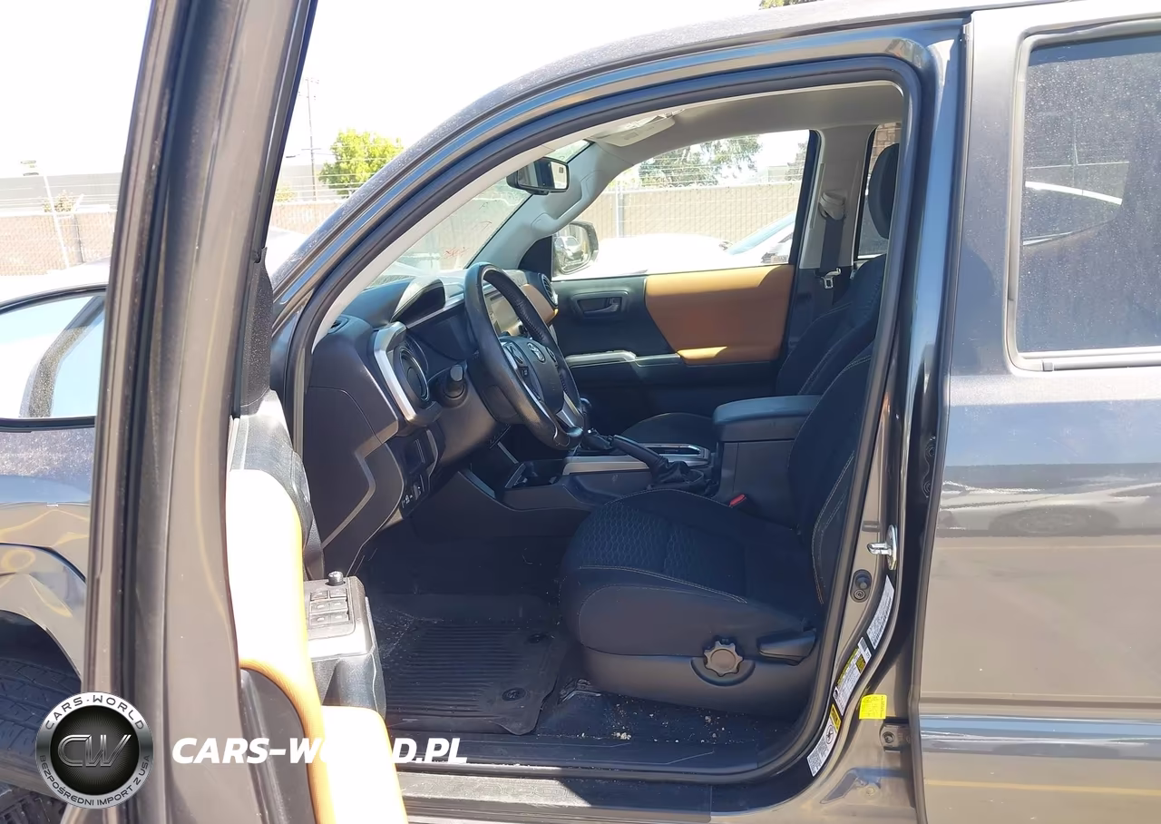 2017 Toyota Tacoma Sr5 V6 VIN:3TMAZ5CN4HM035891 - 5