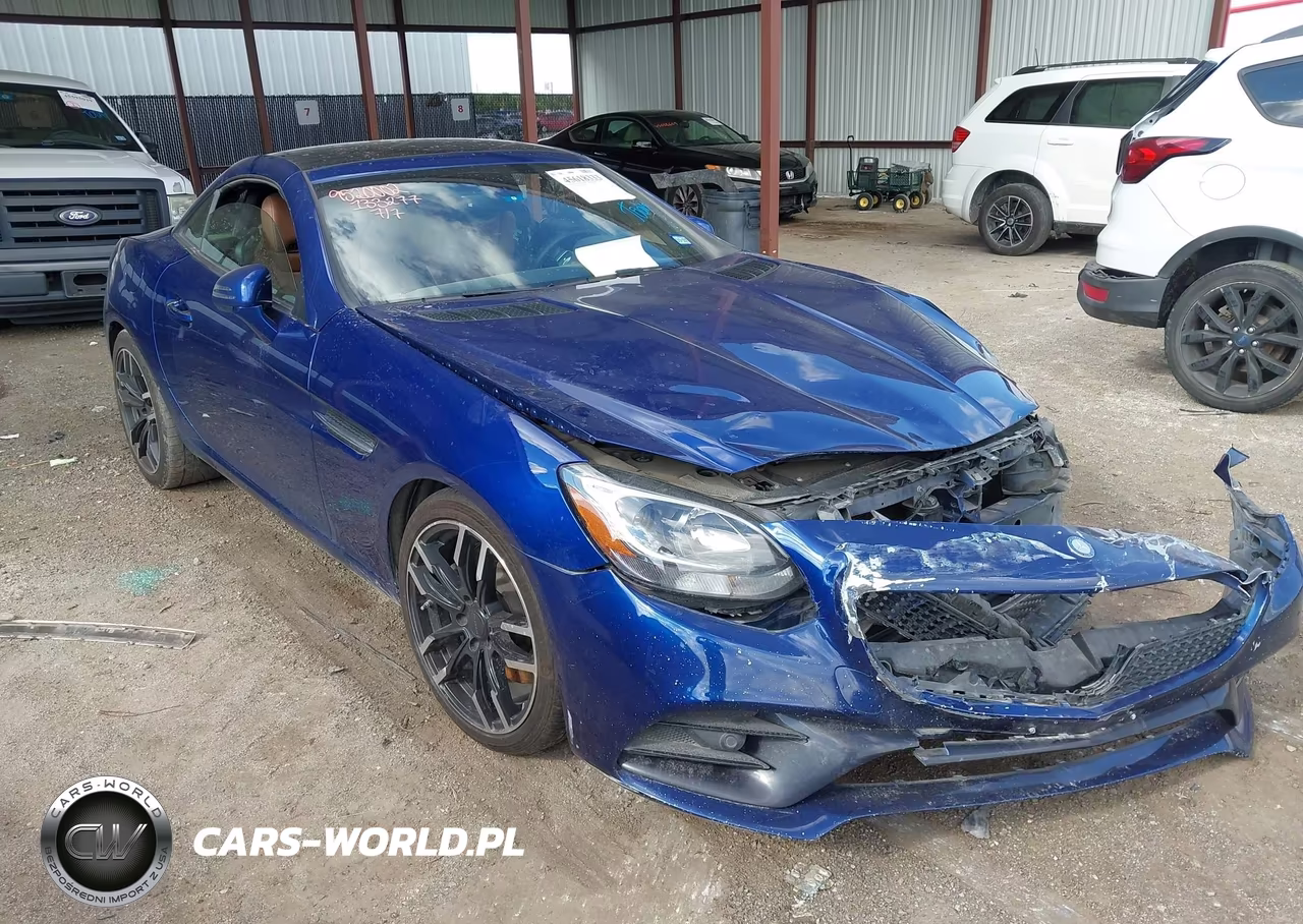 2017 Mercedes-Benz Slc 300