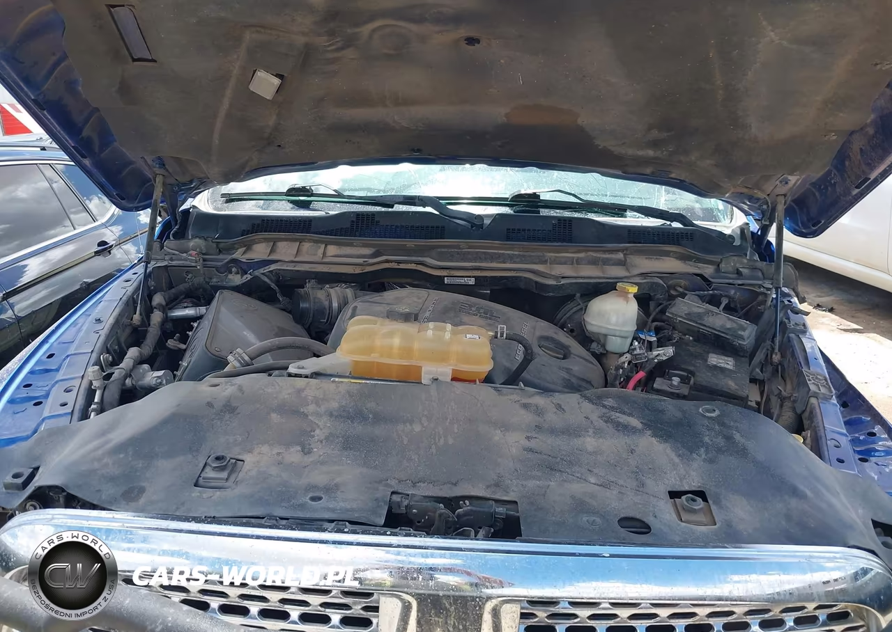 2015 Ram 1500 Laramie VIN:1C6RR7NM0FS531673 - 10