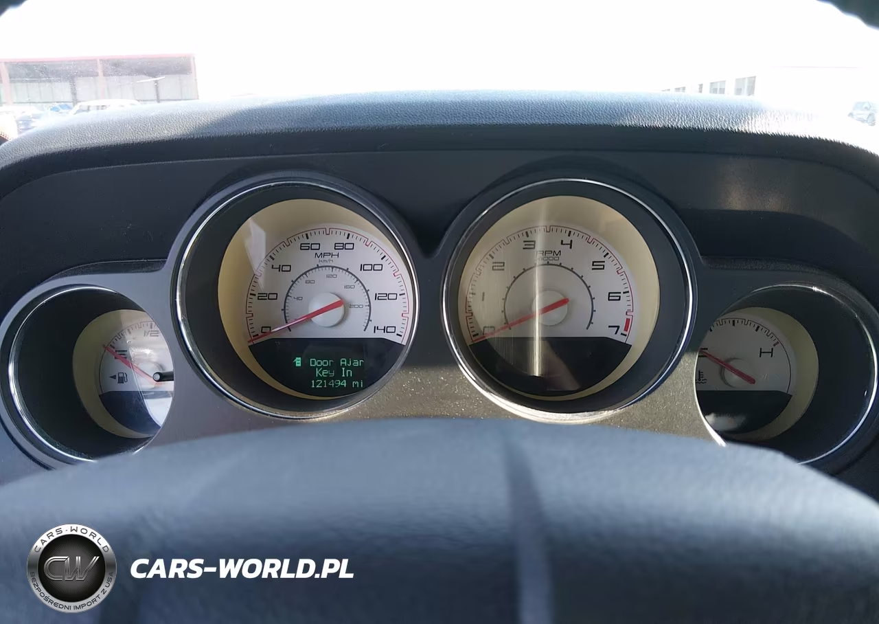 2013 Dodge Challenger Sxt VIN:2C3CDYAGXDH632702 - 7