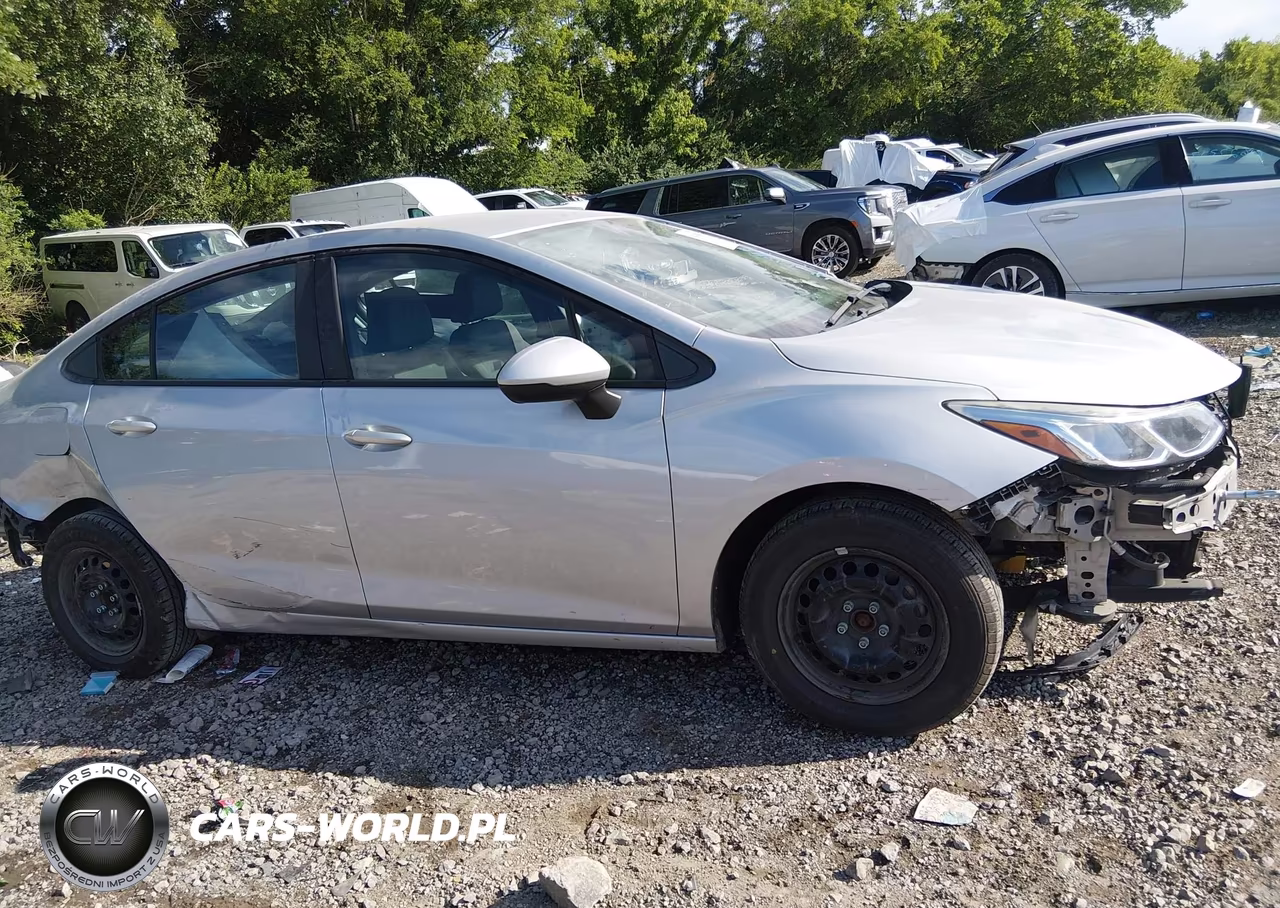2019 Chevrolet Cruze Ls VIN:1G1BC5SM0K7126682 - 14