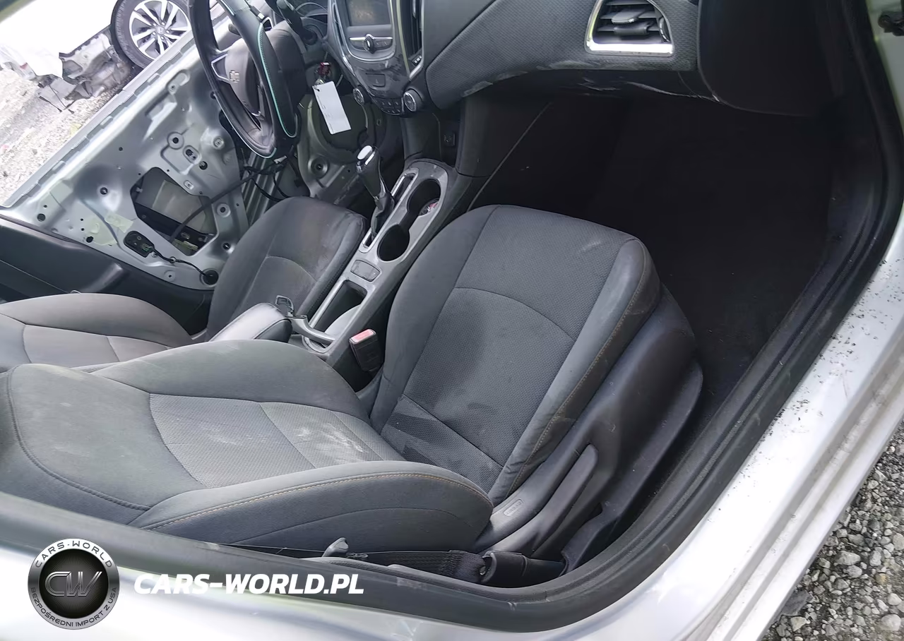 2019 Chevrolet Cruze Ls VIN:1G1BC5SM0K7126682 - 5
