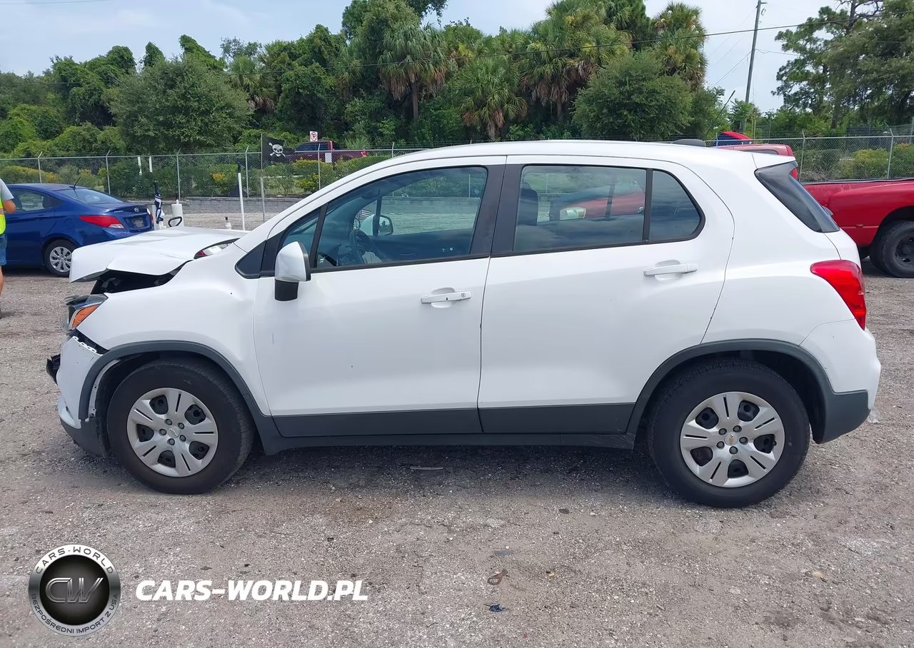 2019 Chevrolet Trax Ls VIN:3GNCJKSB8KL139357 - 14