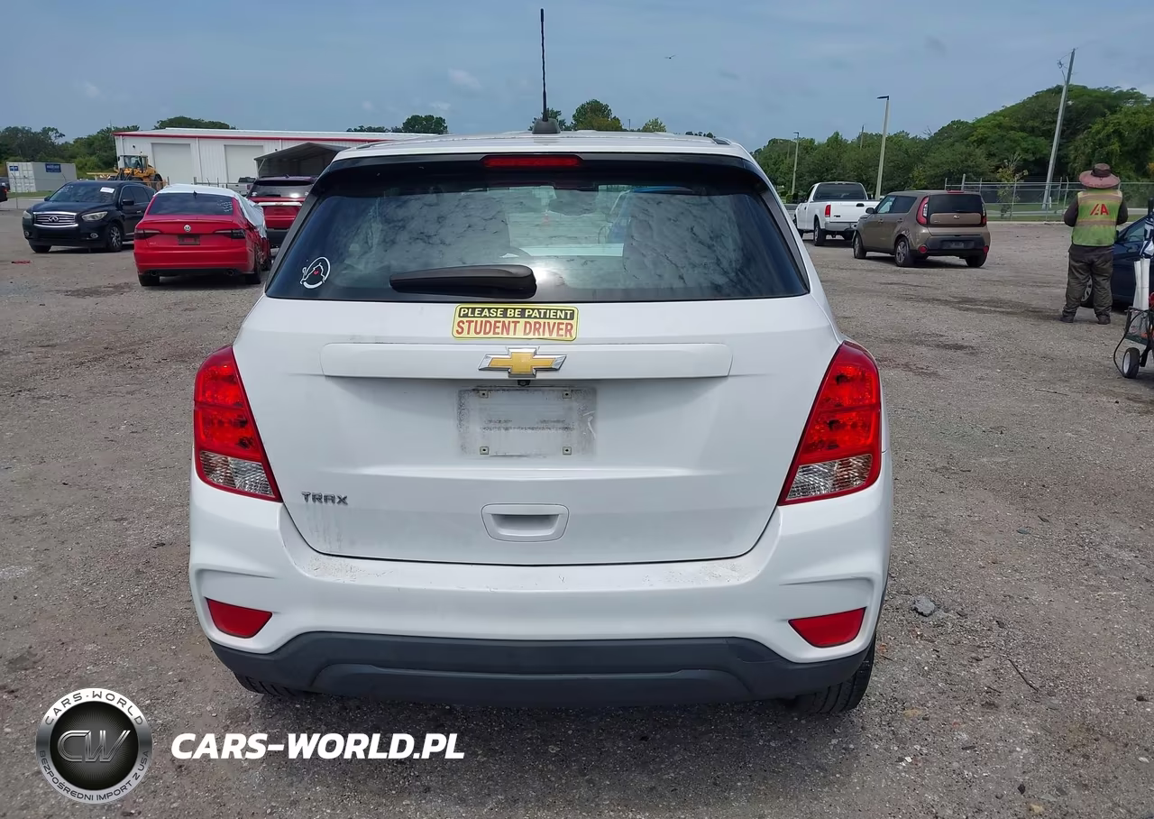 2019 Chevrolet Trax Ls VIN:3GNCJKSB8KL139357 - 16