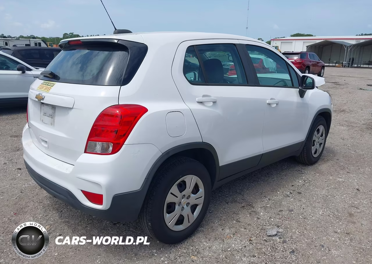 2019 Chevrolet Trax Ls VIN:3GNCJKSB8KL139357 - 4