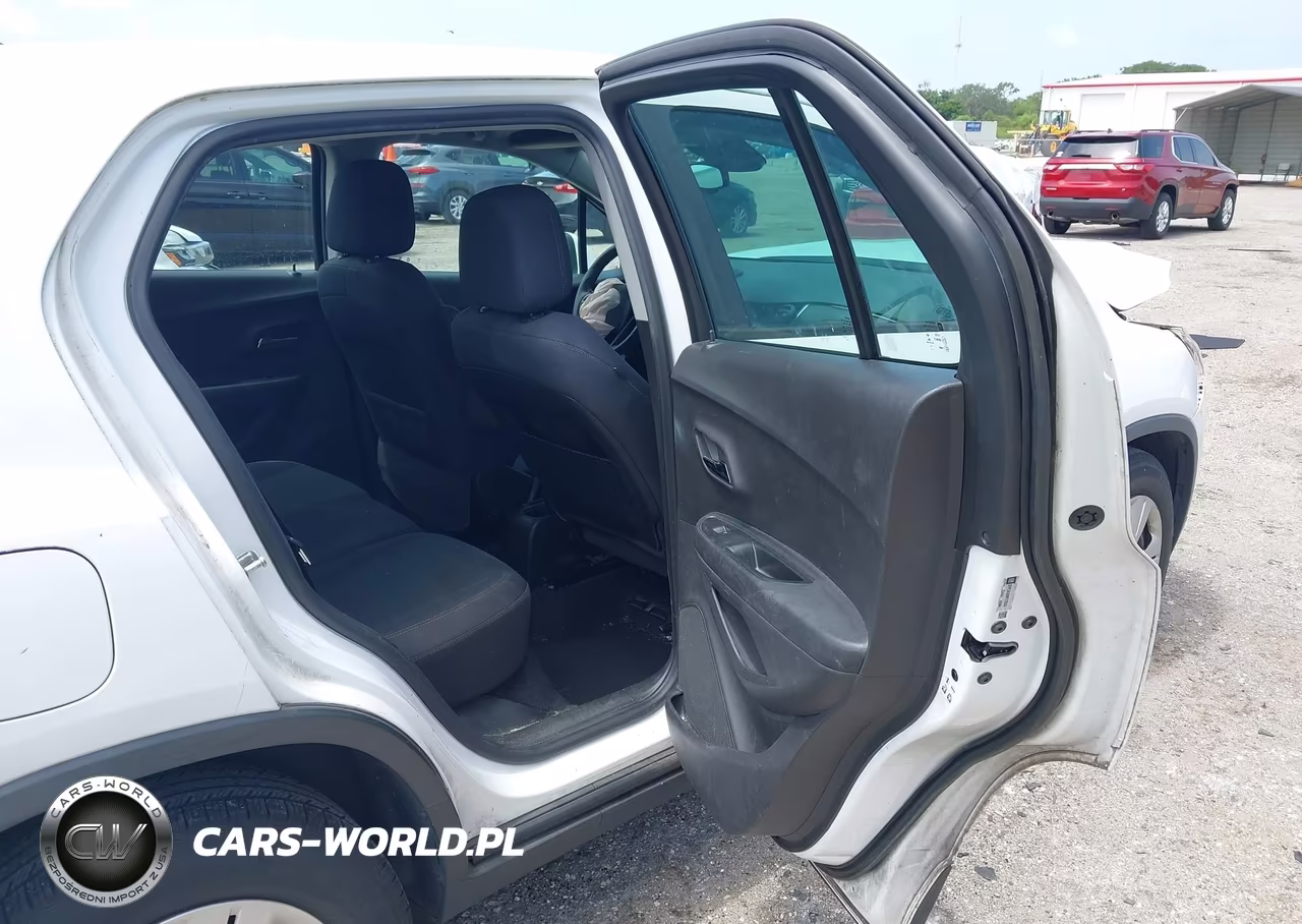 2019 Chevrolet Trax Ls VIN:3GNCJKSB8KL139357 - 8
