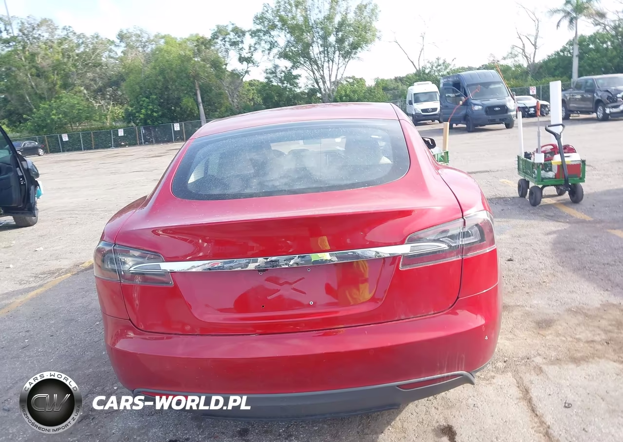 2015 Tesla Model S 70D-85D-P85D VIN:5YJSA1S21FF081871 - 15