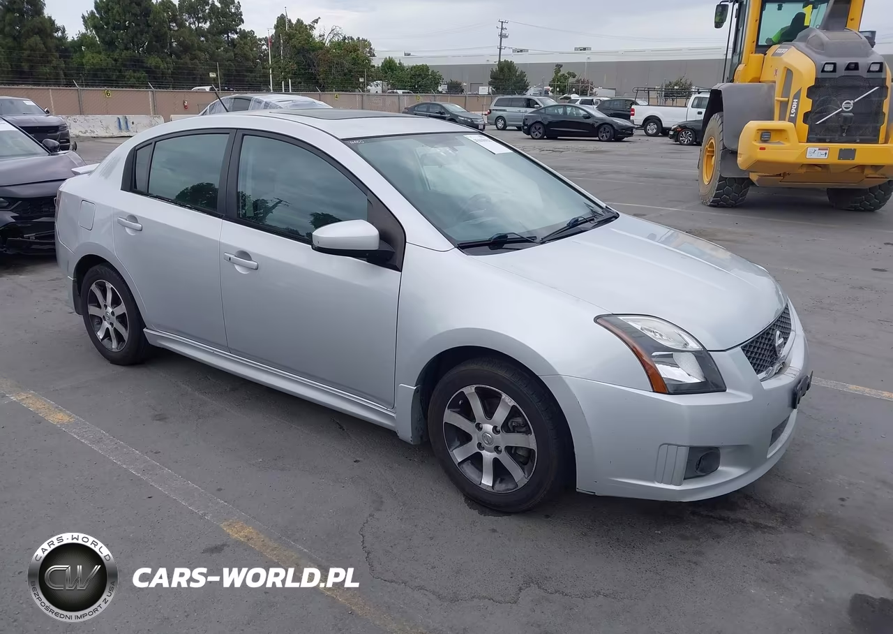 2011 Nissan Sentra 2.0Sr – zdjęcie 1 z 11