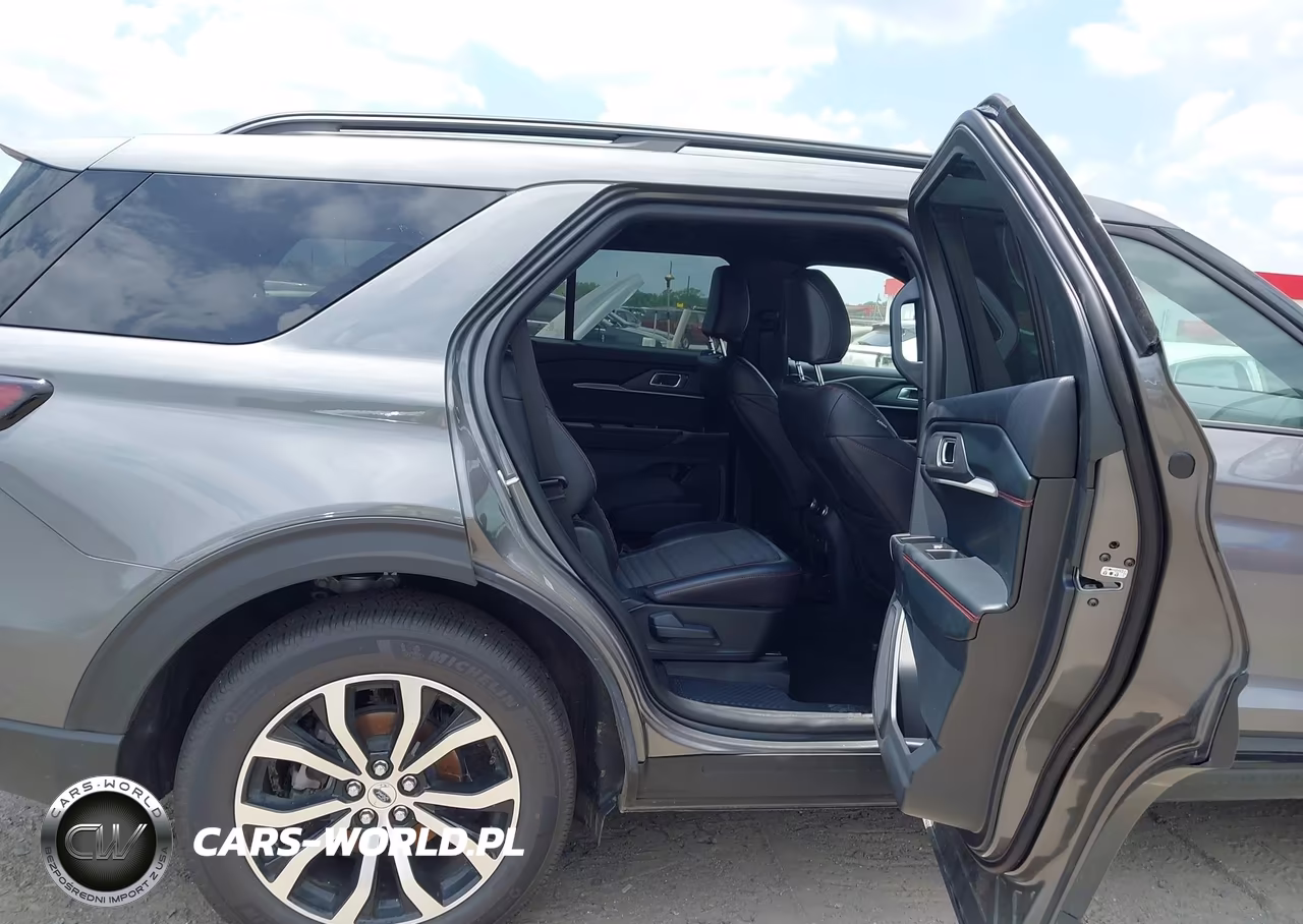 2026 Ford Explorer St-Line VIN:1FMUK8KH4TGA55782 - 8