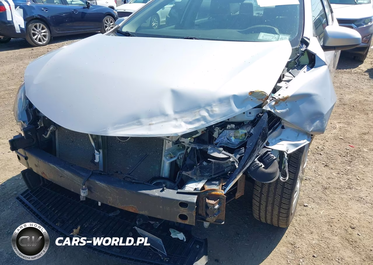 2017 Toyota Corolla Le VIN:2T1BURHE3HC774312 - 18