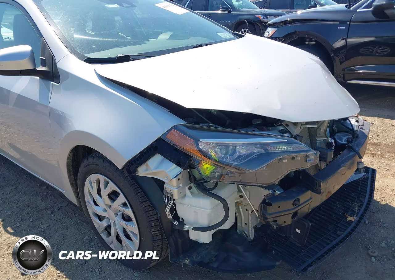 2017 Toyota Corolla Le VIN:2T1BURHE3HC774312 - 19
