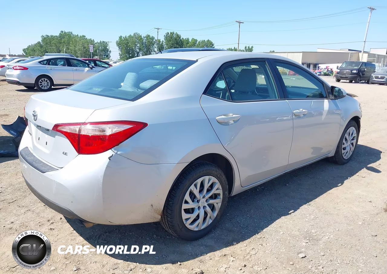 2017 Toyota Corolla Le VIN:2T1BURHE3HC774312 - 4