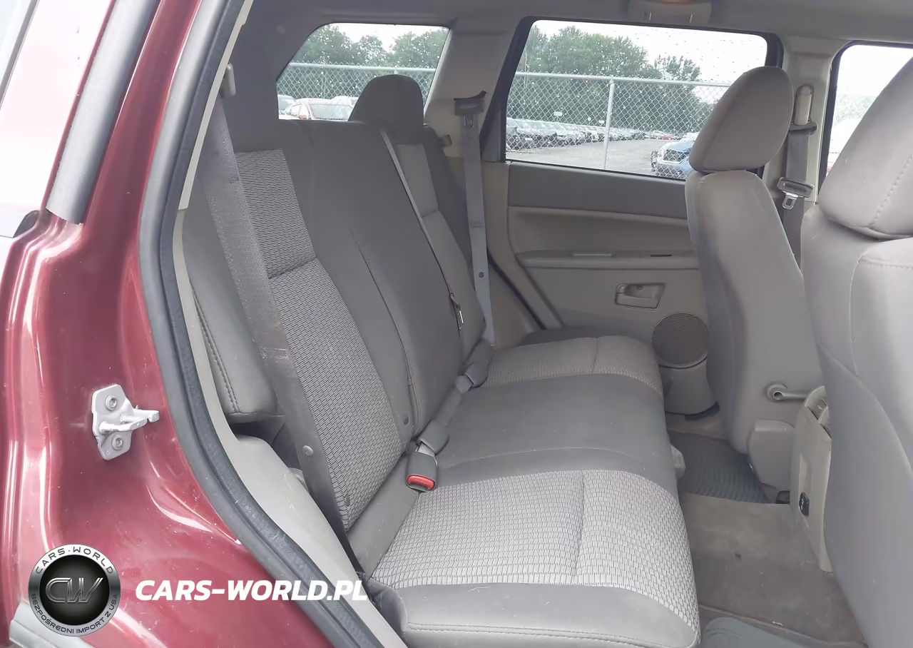 2008 Jeep Grand Cherokee Laredo VIN:1J8GR48K58C178460 - 8