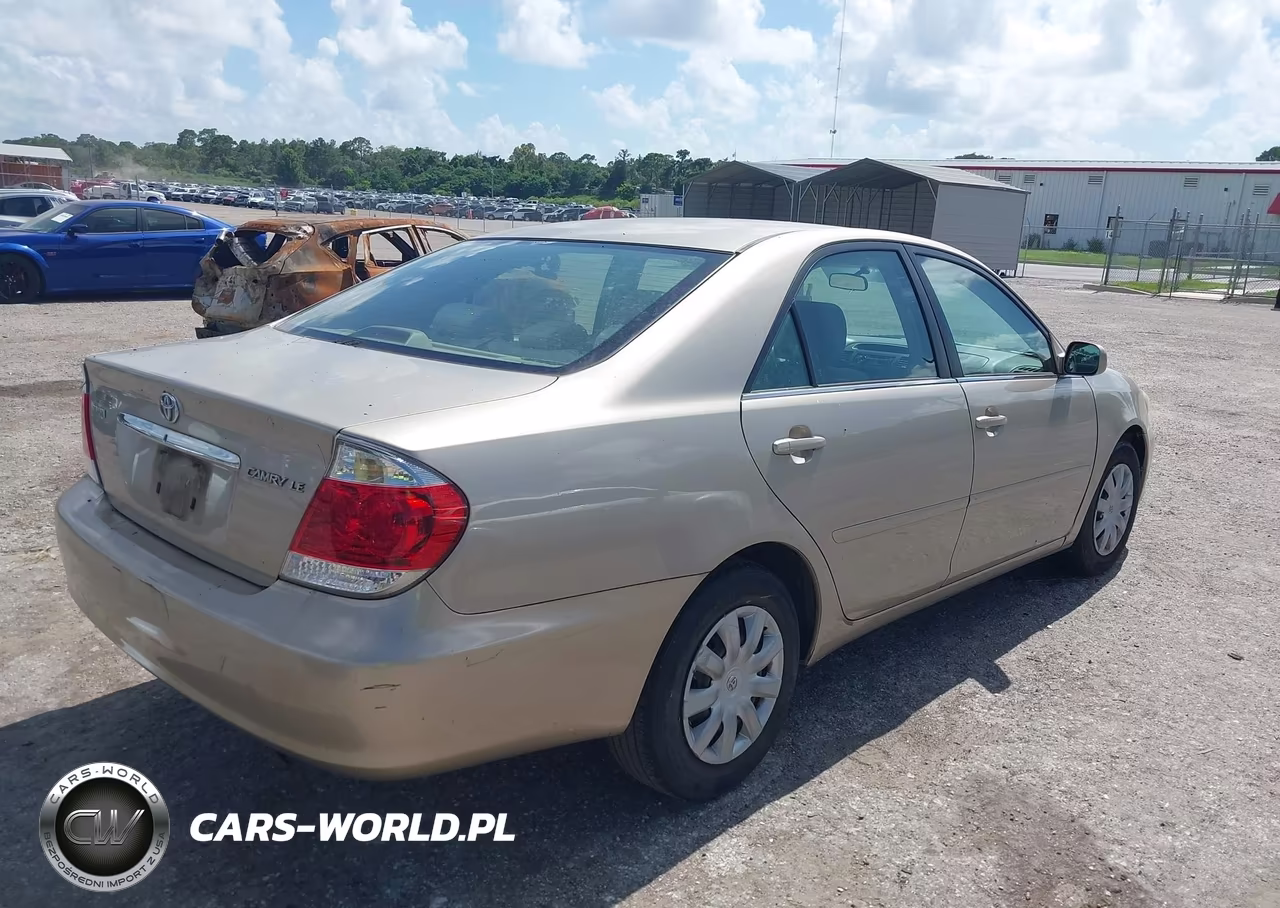 2005 Toyota Camry Le VIN:4T1BE32K05U015684 - 4