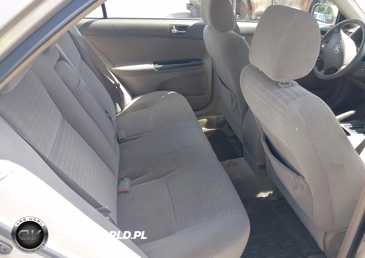 2005 Toyota Camry Le VIN:4T1BE32K05U015684 - 8