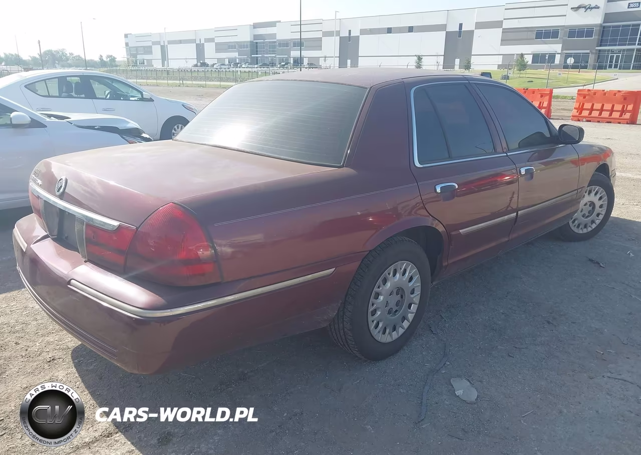 2004 Mercury Grand Marquis Gs VIN:2MEFM74WX4X612833 - 4