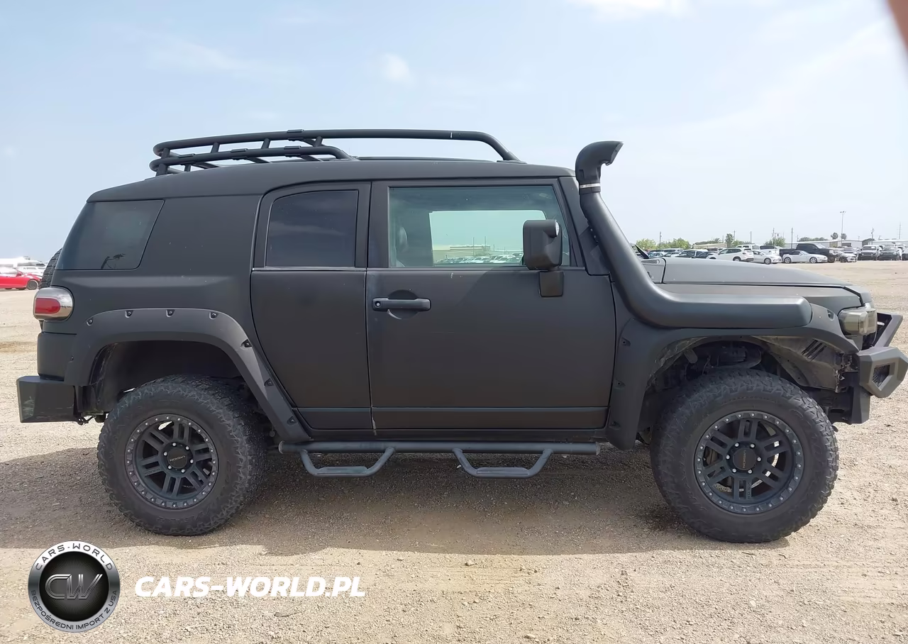 2007 Toyota Fj Cruiser VIN:JTEZU11FX70018578 - 13
