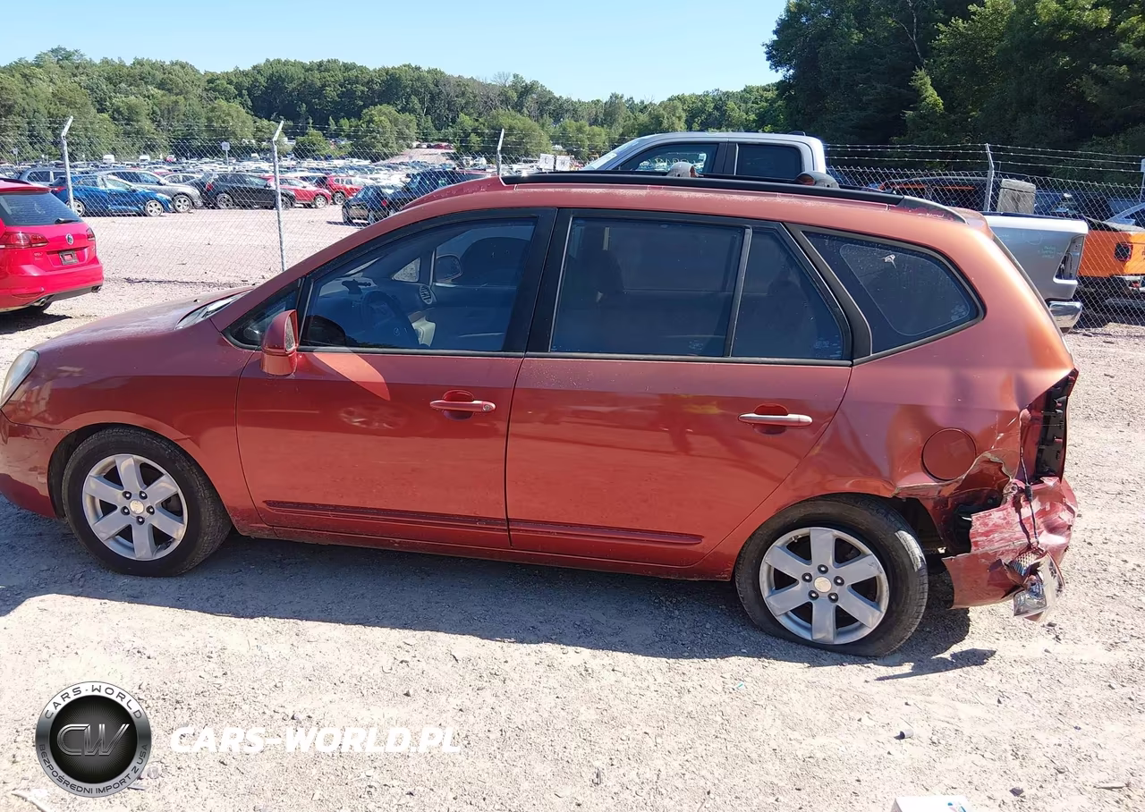 2007 Kia Rondo Lx VIN:KNAFG525677121576 - 14