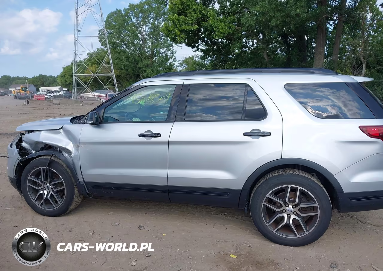 2019 Ford Explorer Sport VIN:1FM5K8GT6KGB42633 - 14