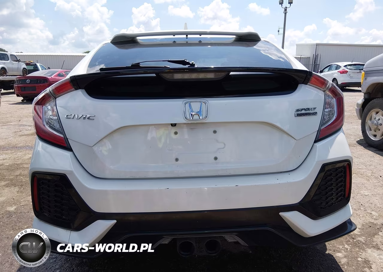 2018 Honda Civic Sport Touring VIN:SHHFK7H98JU206829 - 16