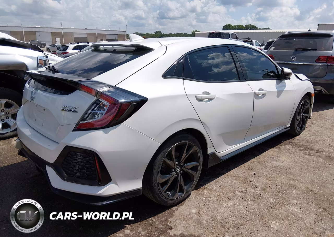 2018 Honda Civic Sport Touring VIN:SHHFK7H98JU206829 - 4