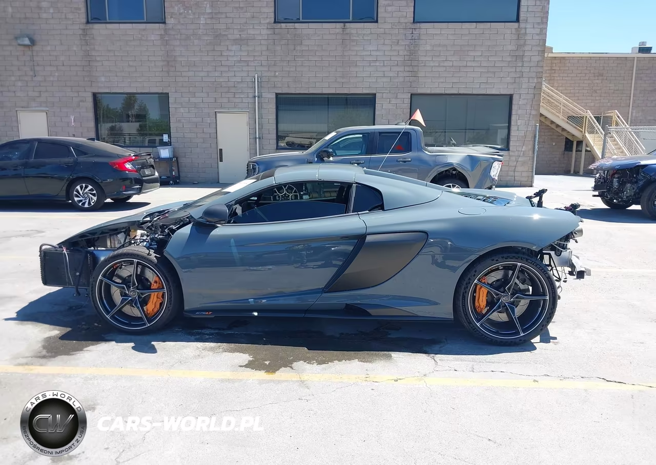 2016 Mclaren 675Lt Spider VIN:SBM11SAA4GW675997 - 15