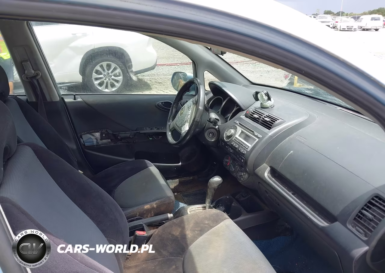 2008 Honda Fit Sport VIN:JHMGD38608S016596 - 5