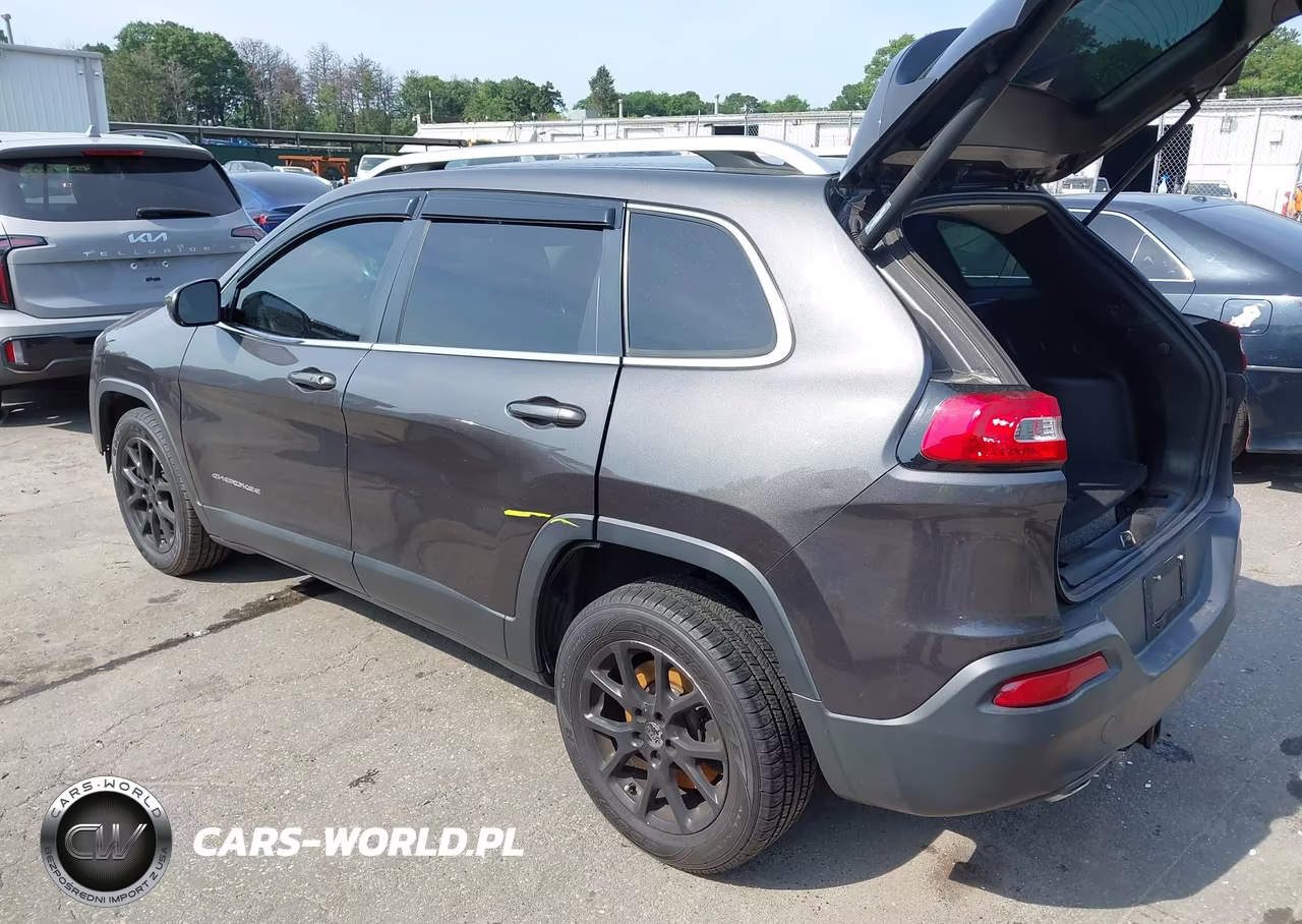 2014 Jeep Cherokee Latitude VIN:1C4PJLCS6EW314511 - 3