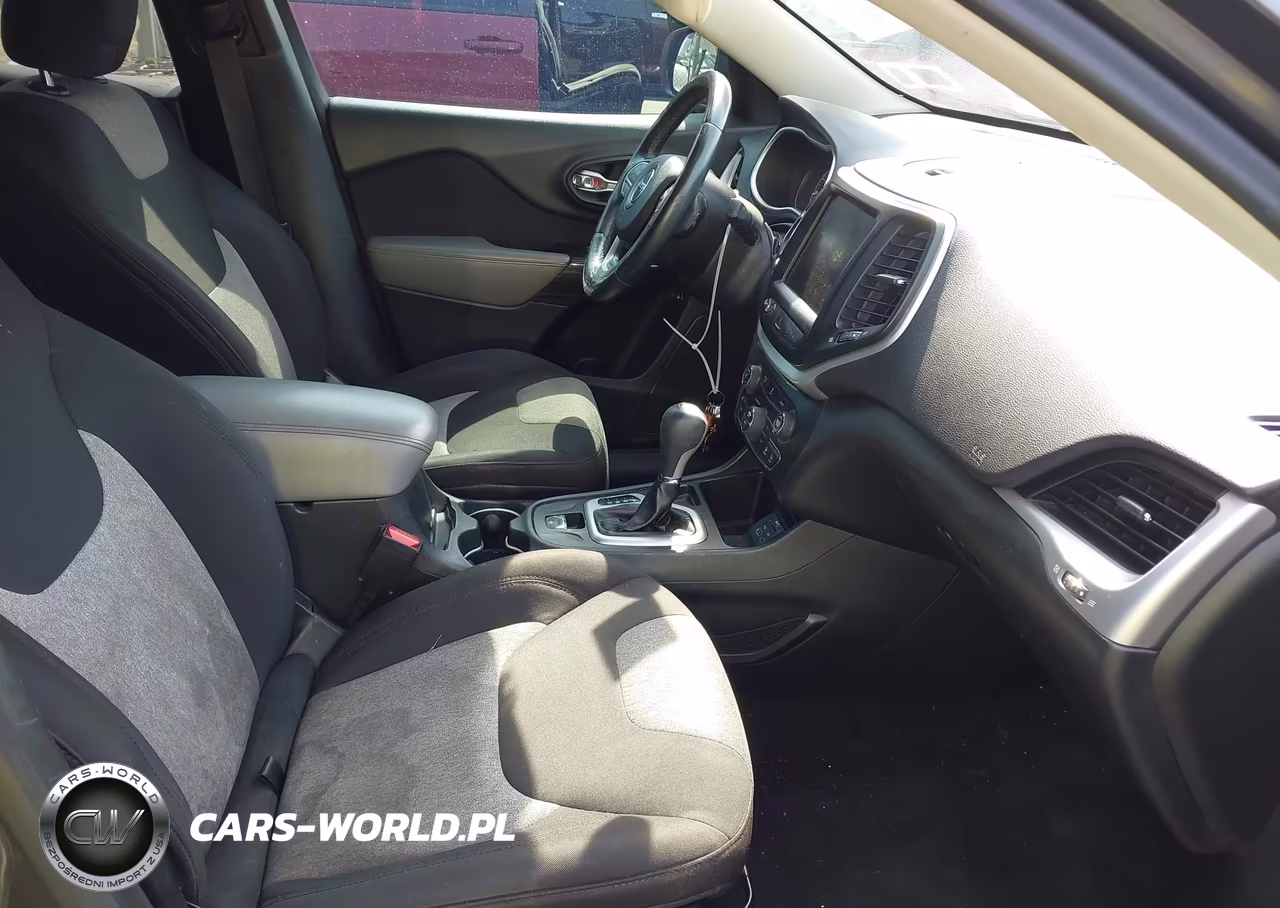 2014 Jeep Cherokee Latitude VIN:1C4PJLCS6EW314511 - 5