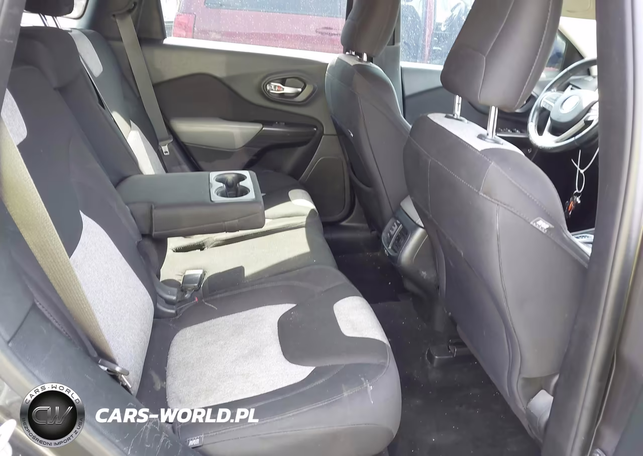 2014 Jeep Cherokee Latitude VIN:1C4PJLCS6EW314511 - 8