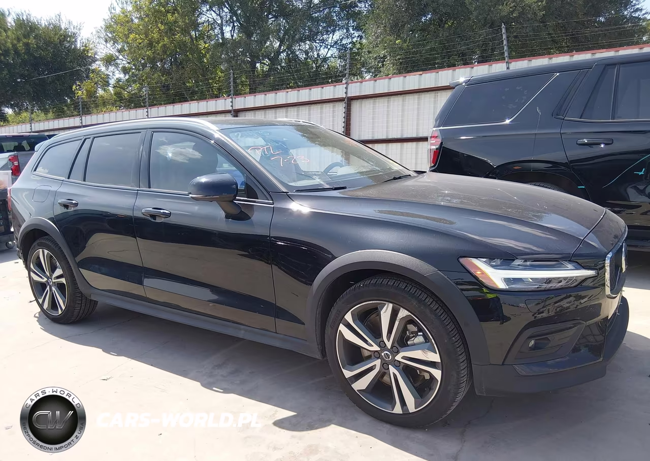 2025 Volvo V60 Cross Country Plus, B5 Awd Gas (Mild Hybrid) VIN:YV4L12WK0S2147065 - 14