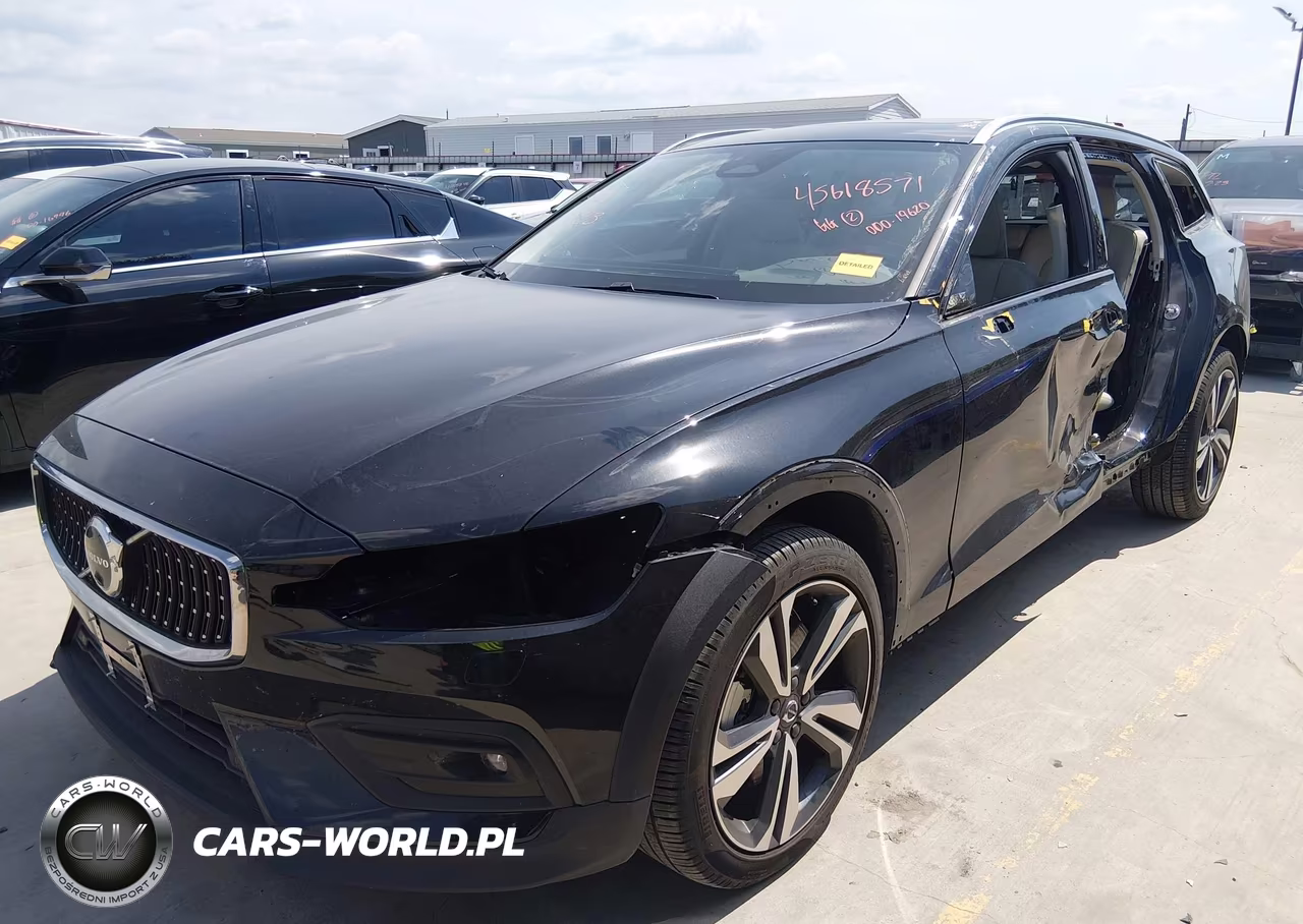 2025 Volvo V60 Cross Country Plus, B5 Awd Gas (Mild Hybrid) VIN:YV4L12WK0S2147065 - 21
