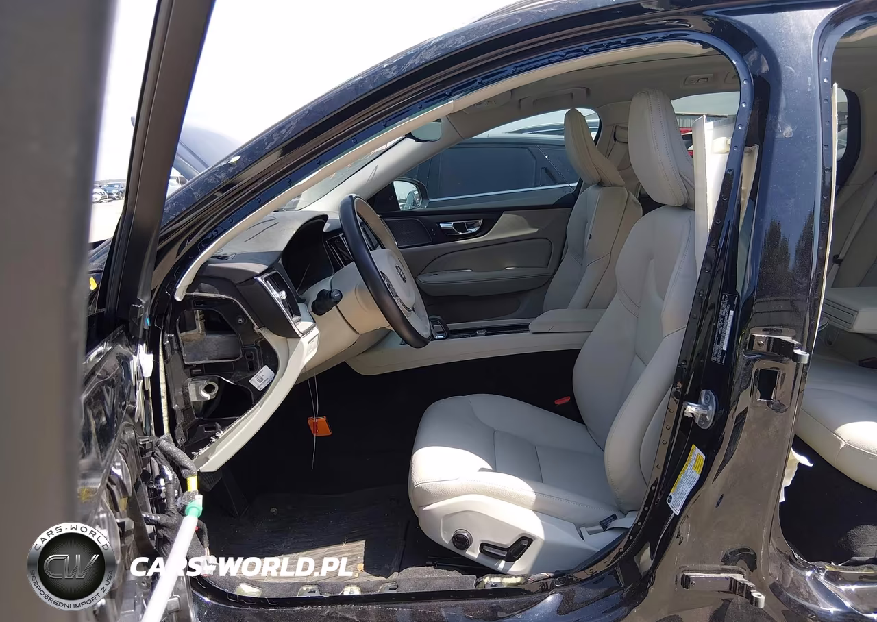 2025 Volvo V60 Cross Country Plus, B5 Awd Gas (Mild Hybrid) VIN:YV4L12WK0S2147065 - 5
