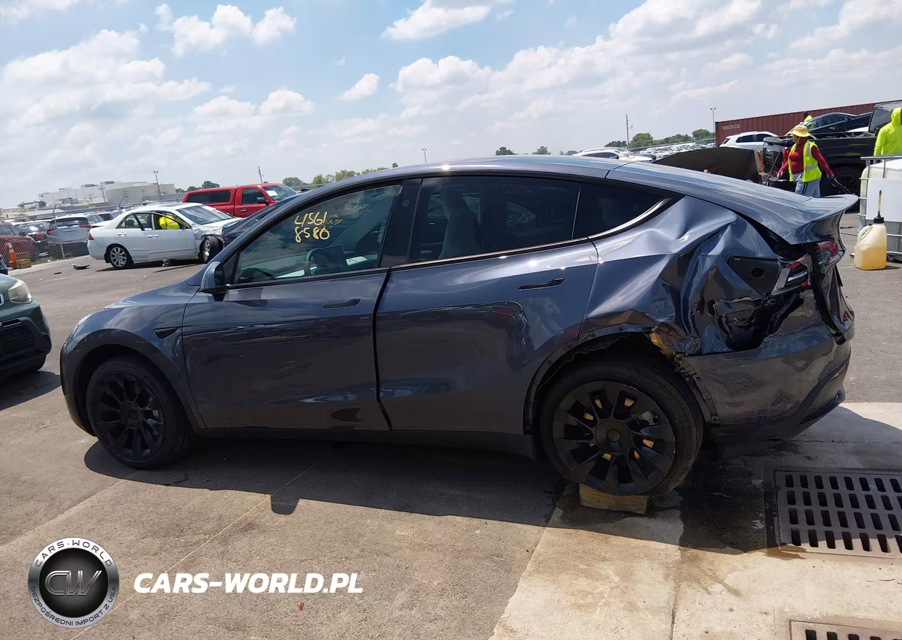 2023 Tesla Model Y Awd-Long Range Dual Motor All-Wheel Drive VIN:7SAYGDEE9PA157628 - 13