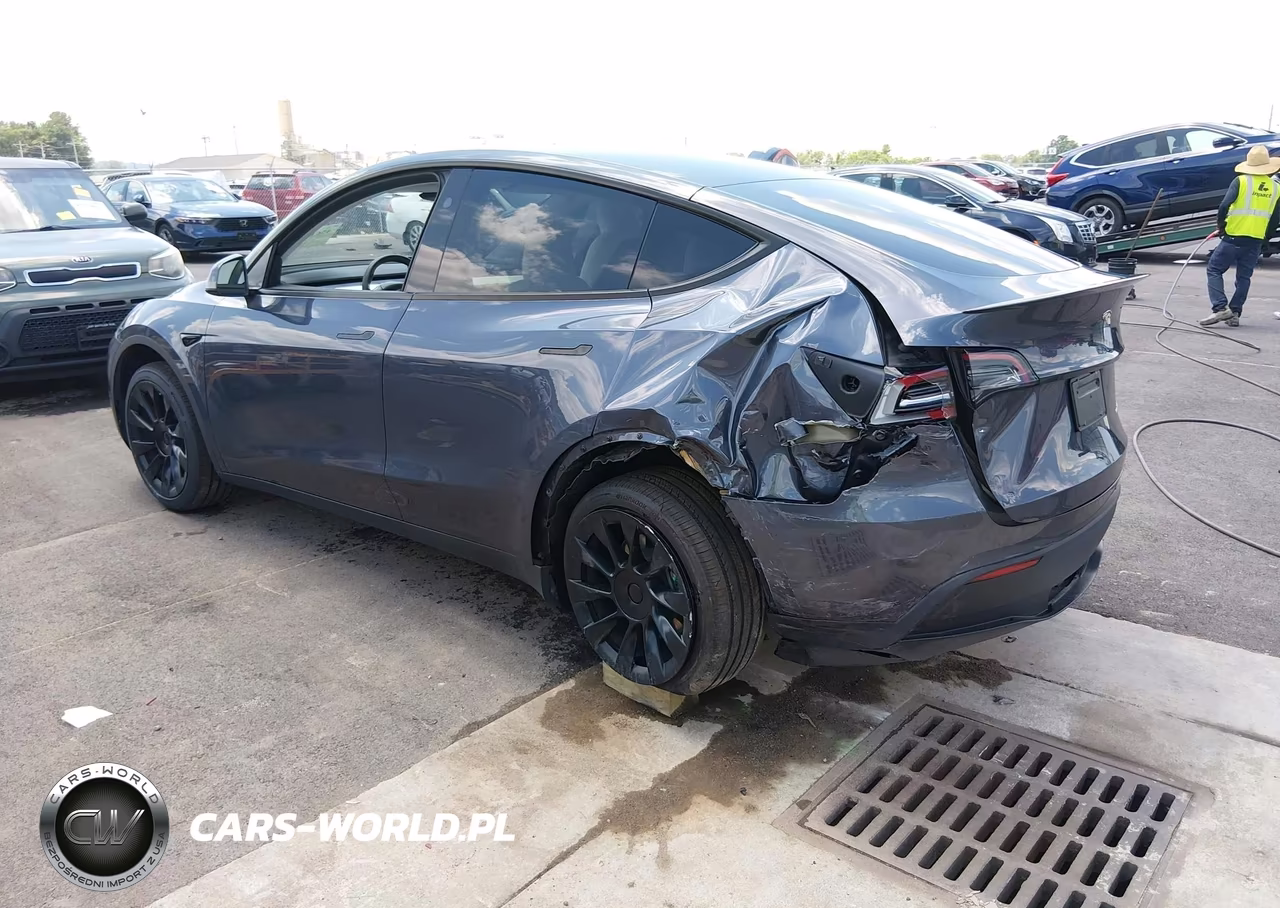 2023 Tesla Model Y Awd-Long Range Dual Motor All-Wheel Drive VIN:7SAYGDEE9PA157628 - 3