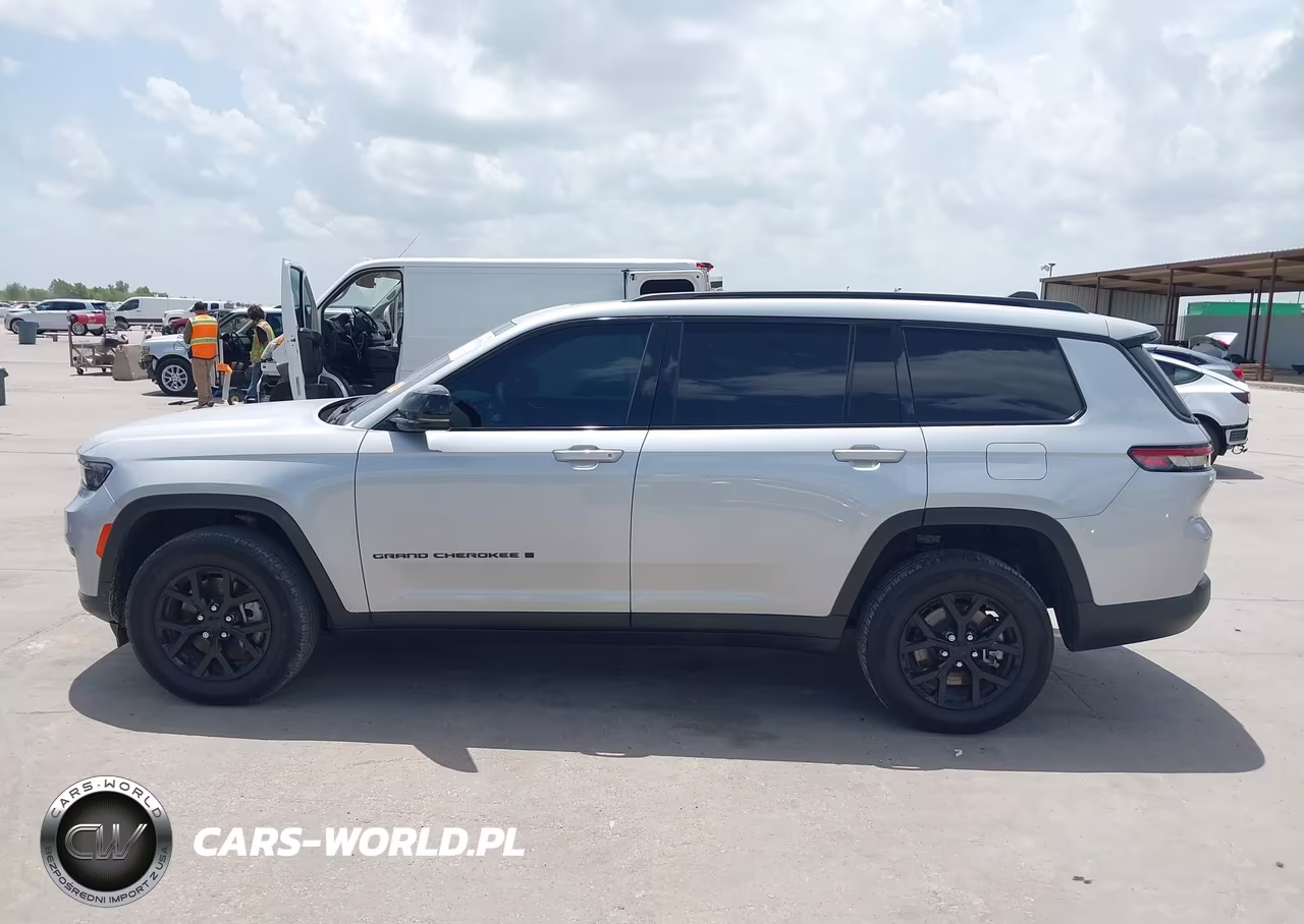 2024 Jeep Grand Cherokee L Altitude X 4X2 VIN:1C4RJJAG3R8520200 - 14