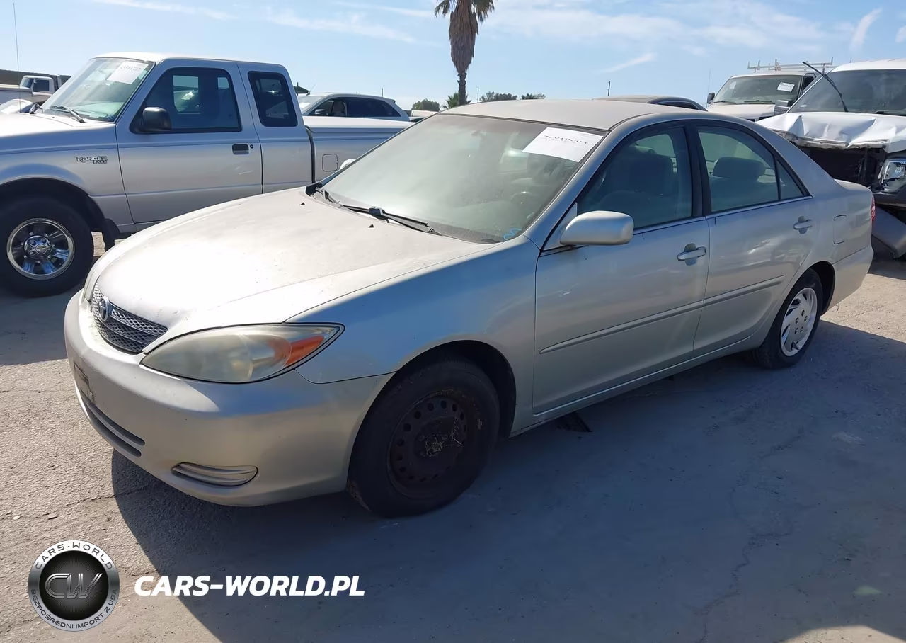 2002 Toyota Camry Le VIN:JTDBE32KX20046304 - 2