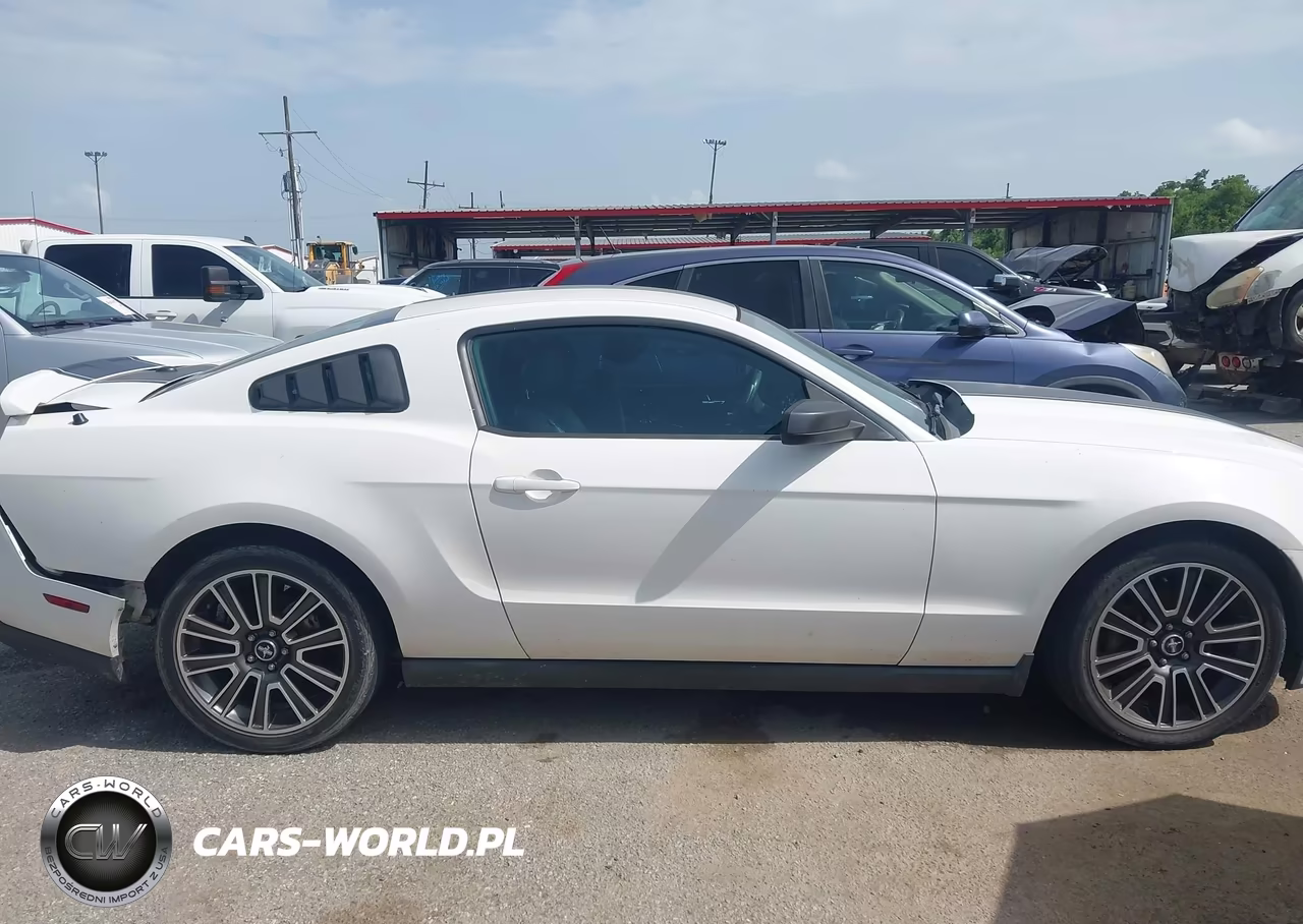 2012 Ford Mustang V6 Premium VIN:1ZVBP8AM8C5284745 - 13