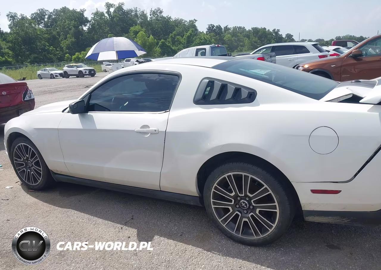 2012 Ford Mustang V6 Premium VIN:1ZVBP8AM8C5284745 - 14