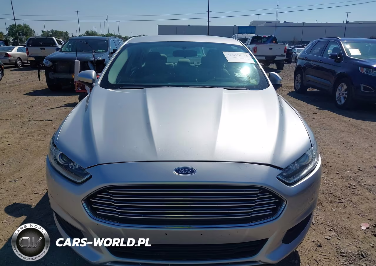 2015 Ford Fusion S VIN:3FA6P0G7XFR289119 - 12